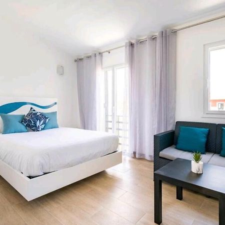 Marina Holiday House Quarteira Bagian luar foto