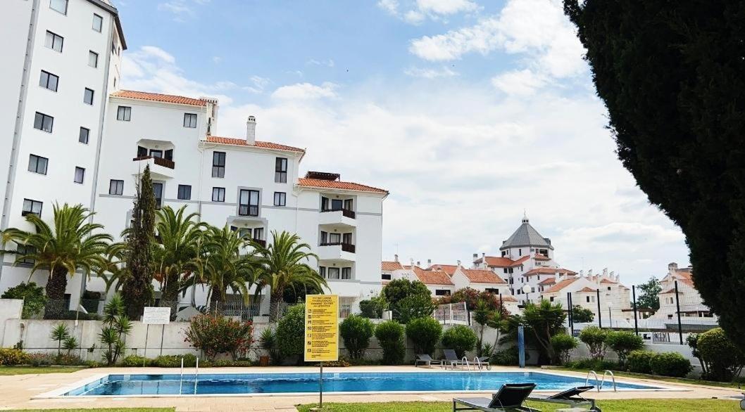 Marina Holiday House Quarteira Bagian luar foto