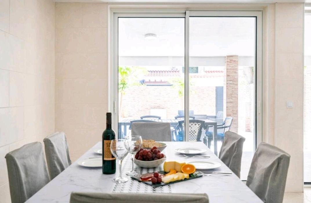 Marina Holiday House Quarteira Bagian luar foto