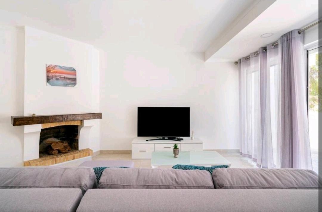 Marina Holiday House Quarteira Bagian luar foto