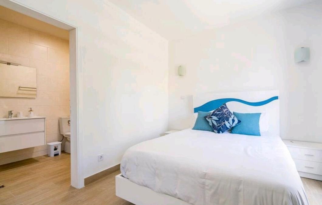 Marina Holiday House Quarteira Bagian luar foto