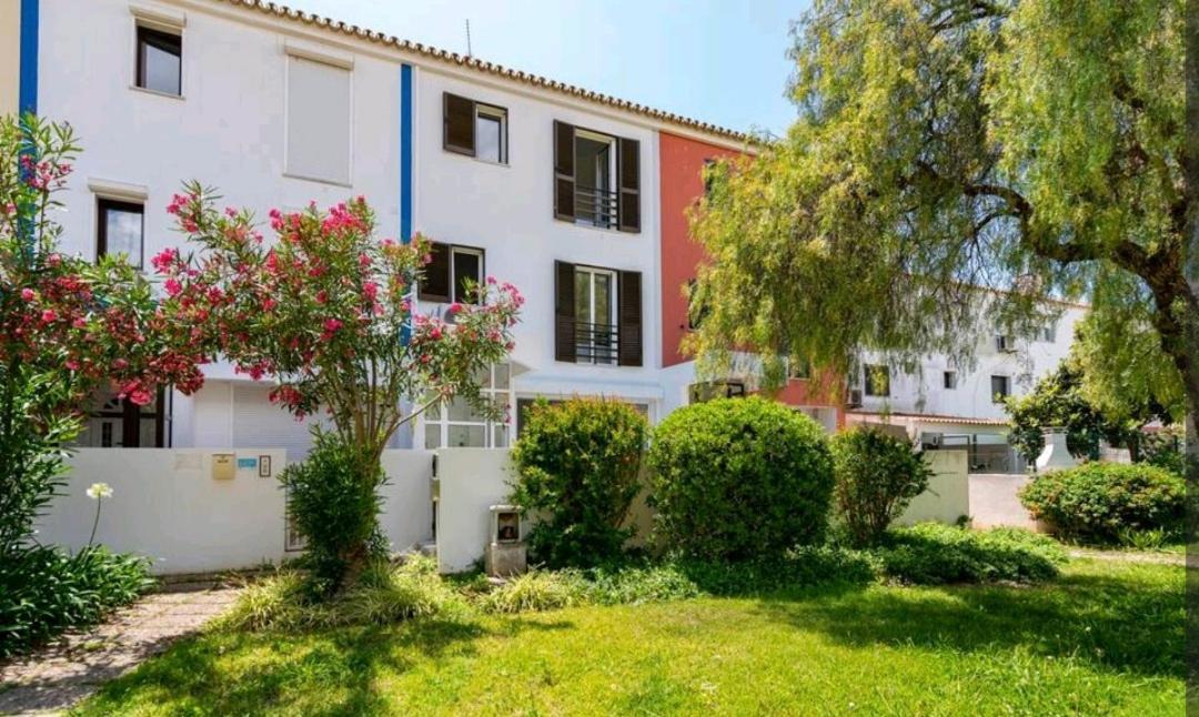 Marina Holiday House Quarteira Bagian luar foto