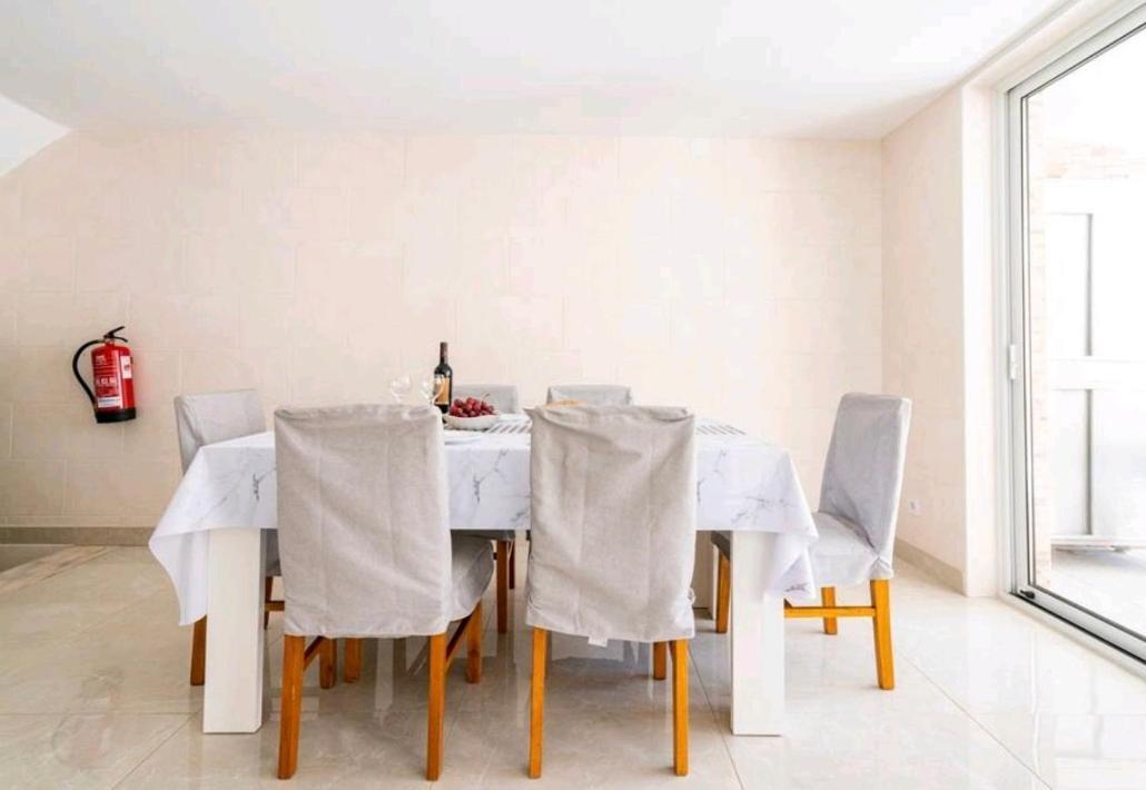 Marina Holiday House Quarteira Bagian luar foto