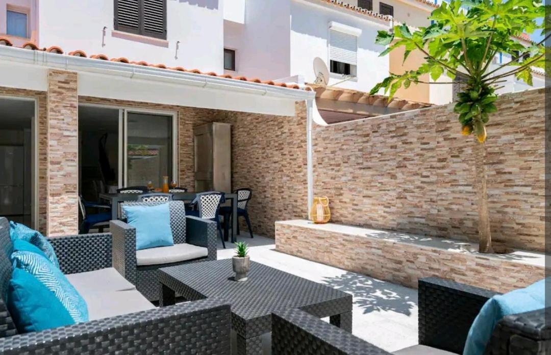 Marina Holiday House Quarteira Bagian luar foto